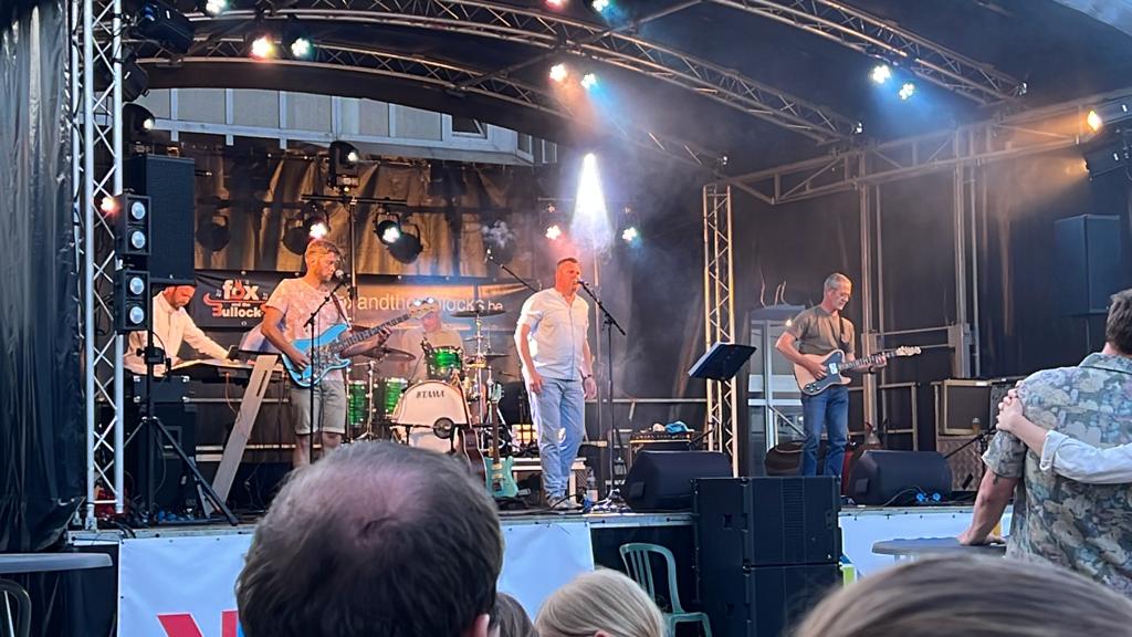 Fox and the bullocks