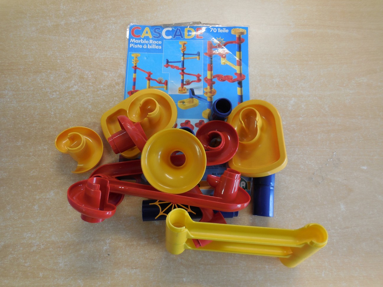 Knikkerbaan in plastiek