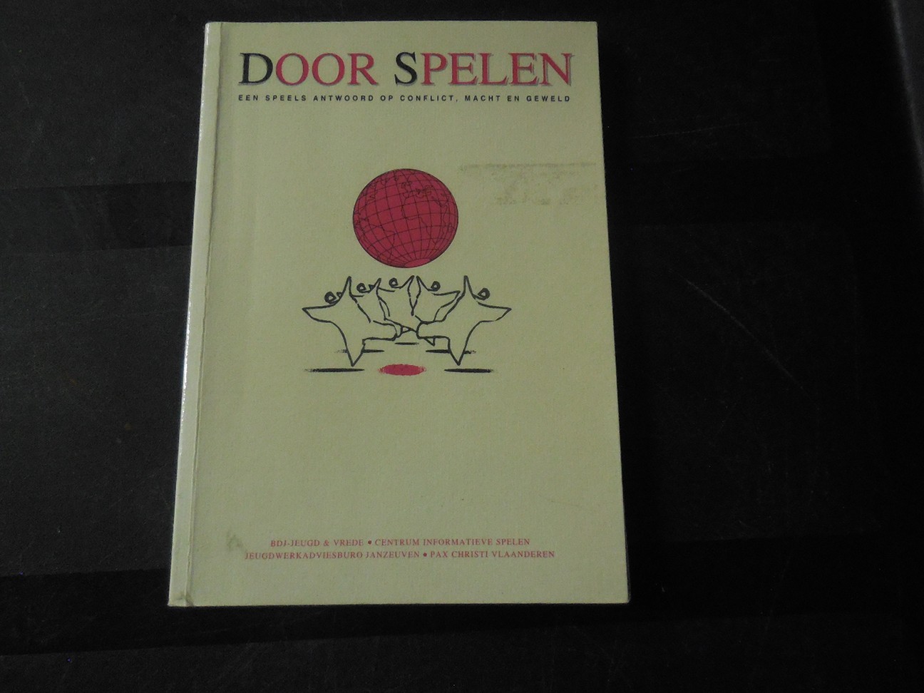 Door spelen