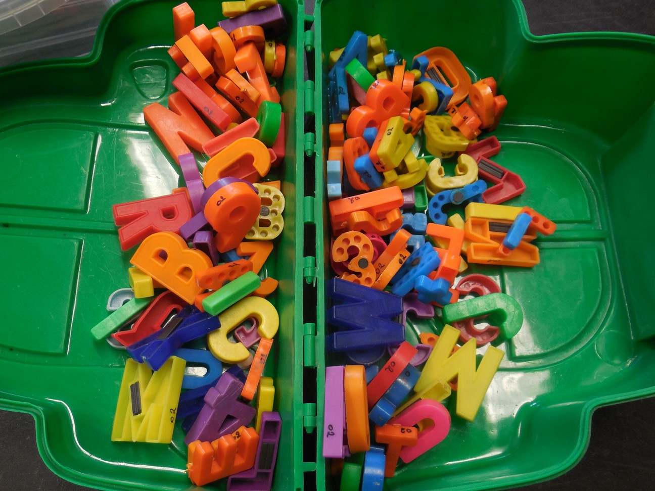 Magnetische letters en cijfers