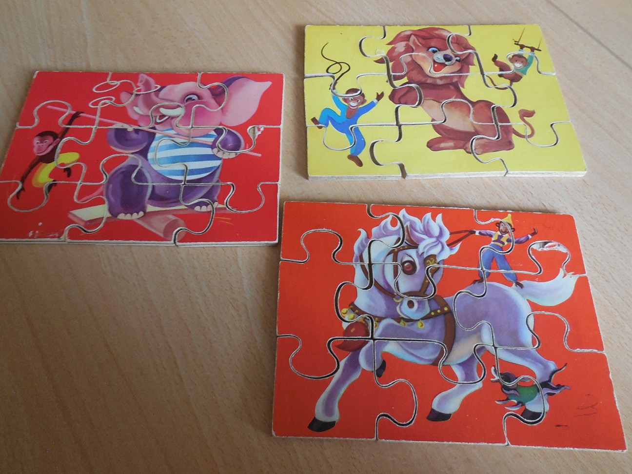 Favorit jig saw puzzel “Circus” 