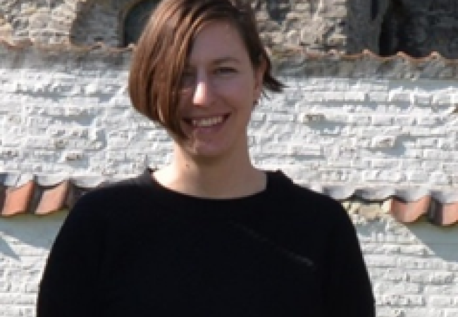 Evelien Claeyé is de nieuwe stadsdichter van Oudenaarde