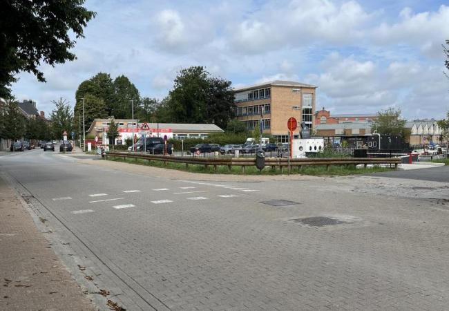 Kruispunt Bergstraat - Trekweg Rechteroever