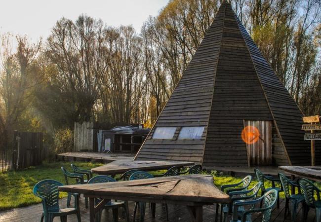 reuzetipi the outsider