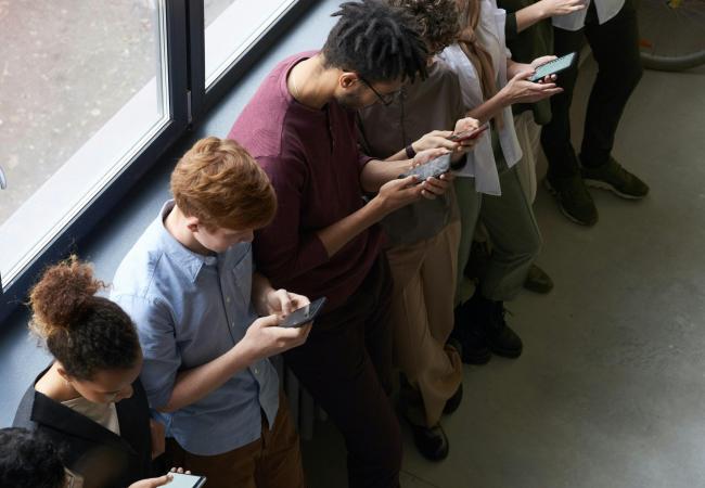 Facebook en andere sociale media © Ligo ZOVL