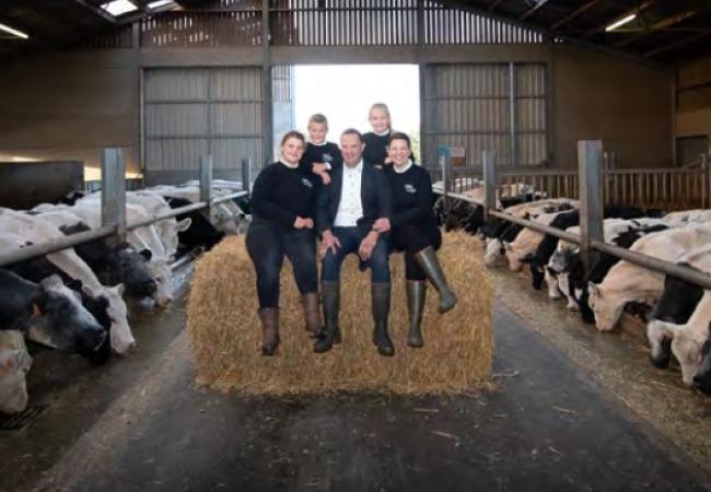 Boerderijbezoek stal Blockeel