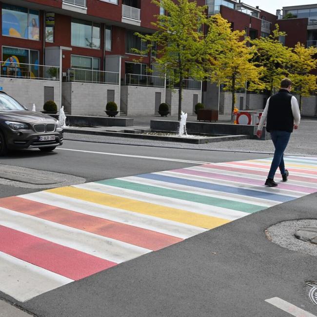Regenboogzebrapaden